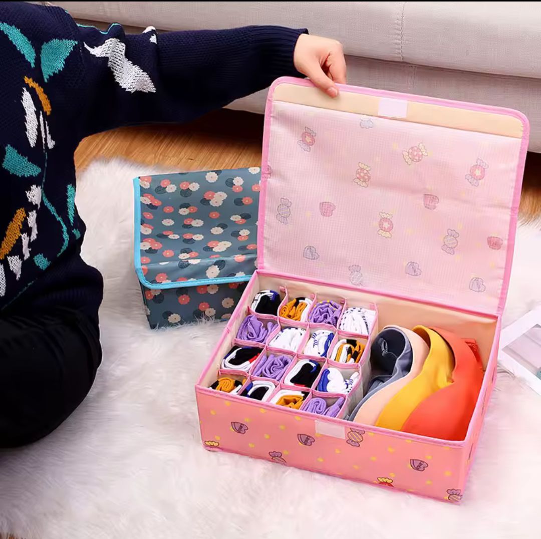 Foldable Star Print Bra Organizer Box – Multi-Compartment Underwear & Socks Storage Box