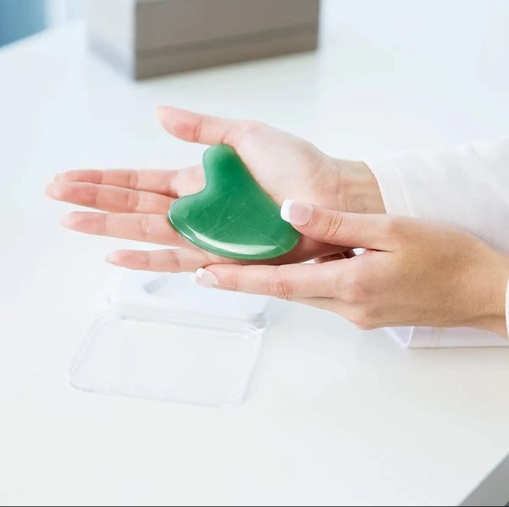 MTP Heart Shape Green Aventurine Jade Guasha Scraper Jade Roller Skin Relaxation Gua Sha Stone Skin Care