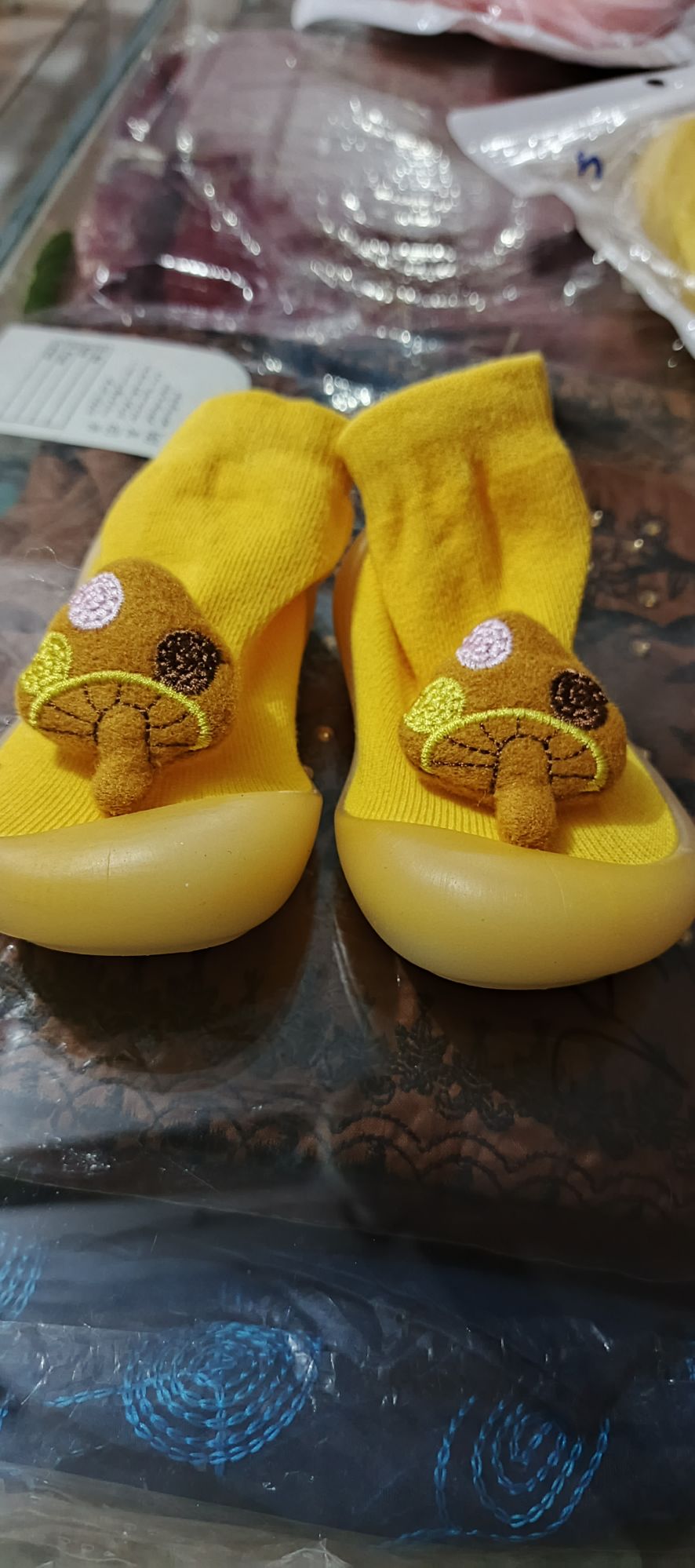 Soft silicon indoor shoes/socks for kids new born size to 2.5 years in best quality imported stock