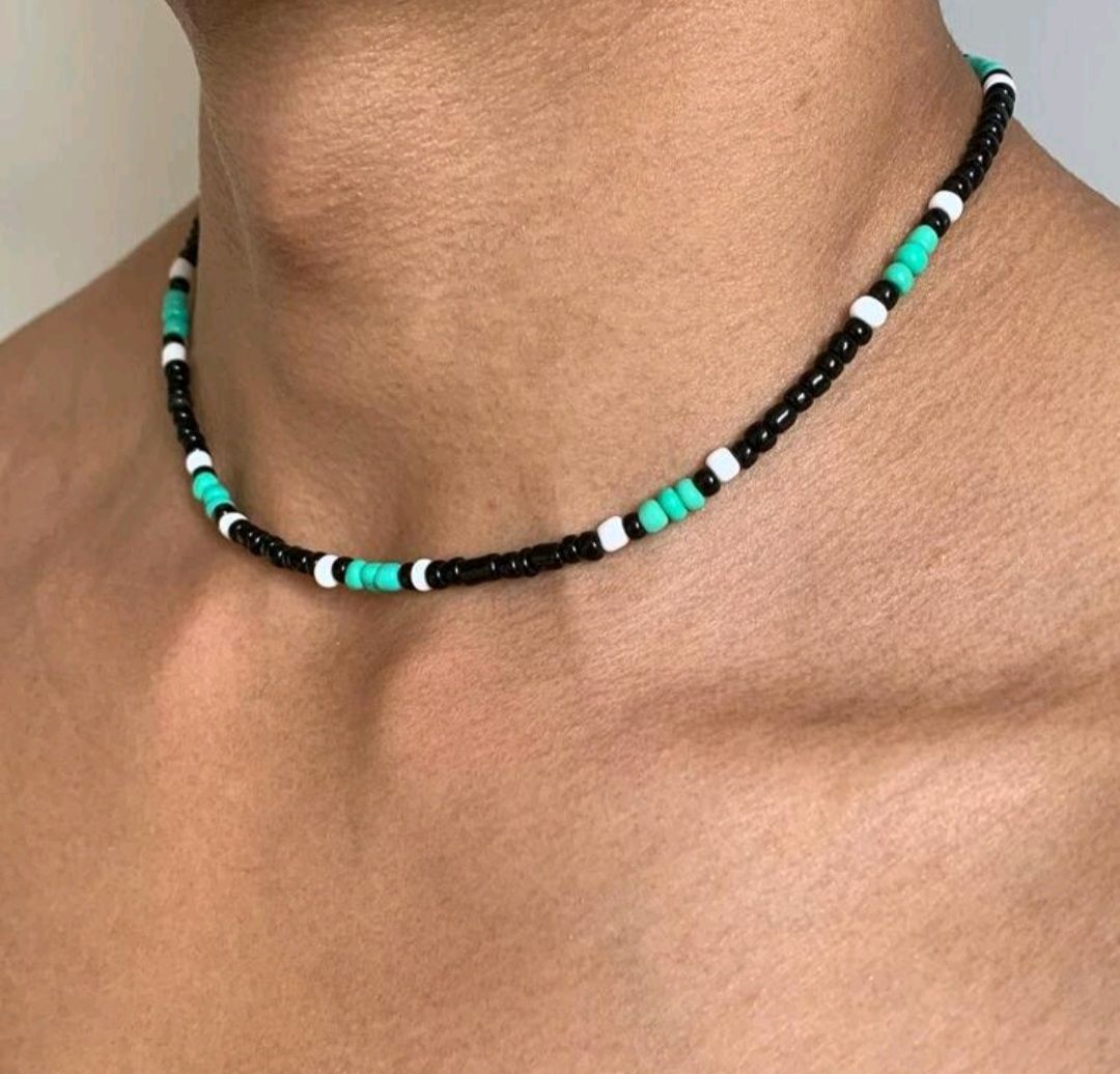 Elegant Style New Trending And Beautiful Beaded Necklace