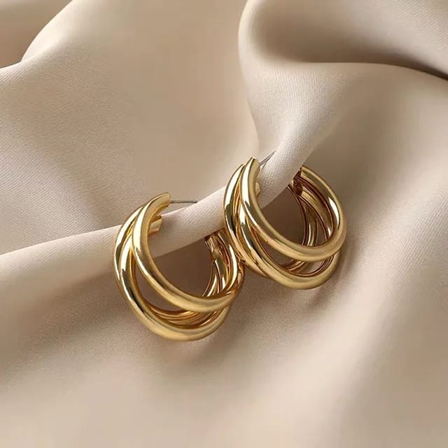 unique and antique golden earring set for ladies girls enhanced your beauty and style