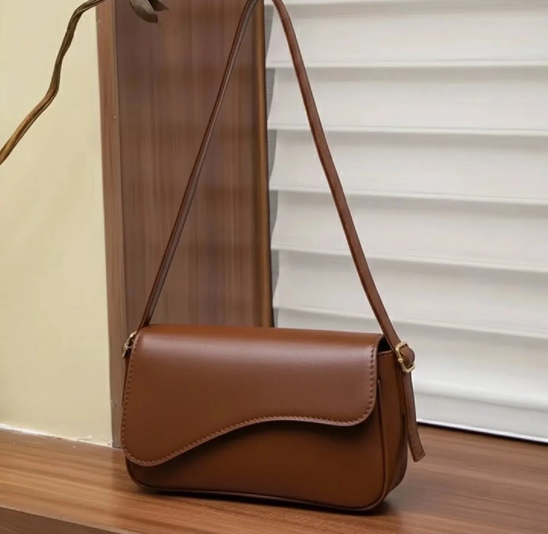 Chic Geometric Shoulder Bag For Women Elegant Crossbody Satchel With Flap Detail One of the best bag