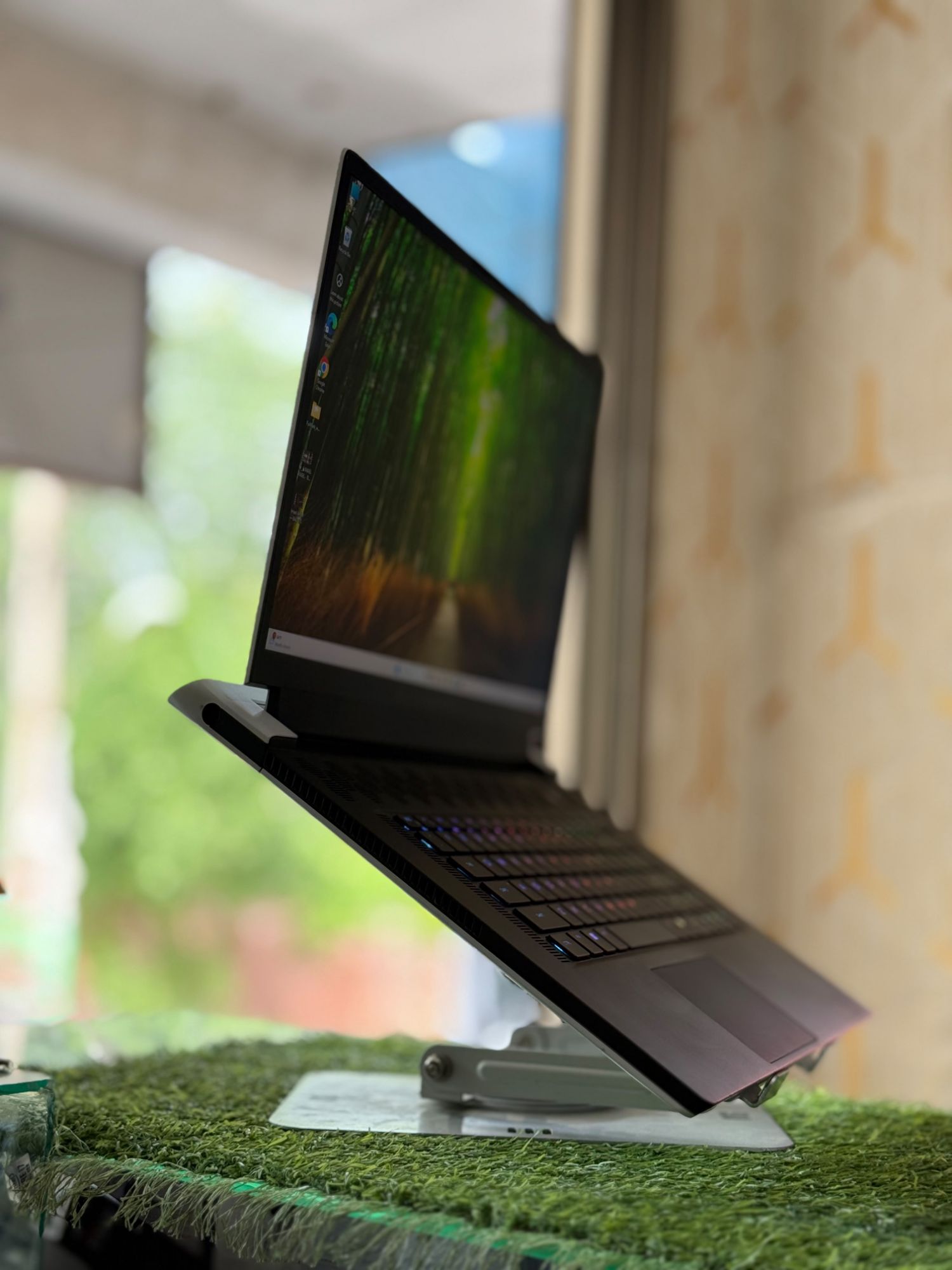 DELL GAMING ALIENWARE X17 R2 | i7-12700H | RTX 3070 Ti 8GB | 16GB RAM | 512GB NVMe SSD | 17" FHD 360Hz | RGB Mechanical Keyboard | High-End Gaming, Editing, Design & Professional Work