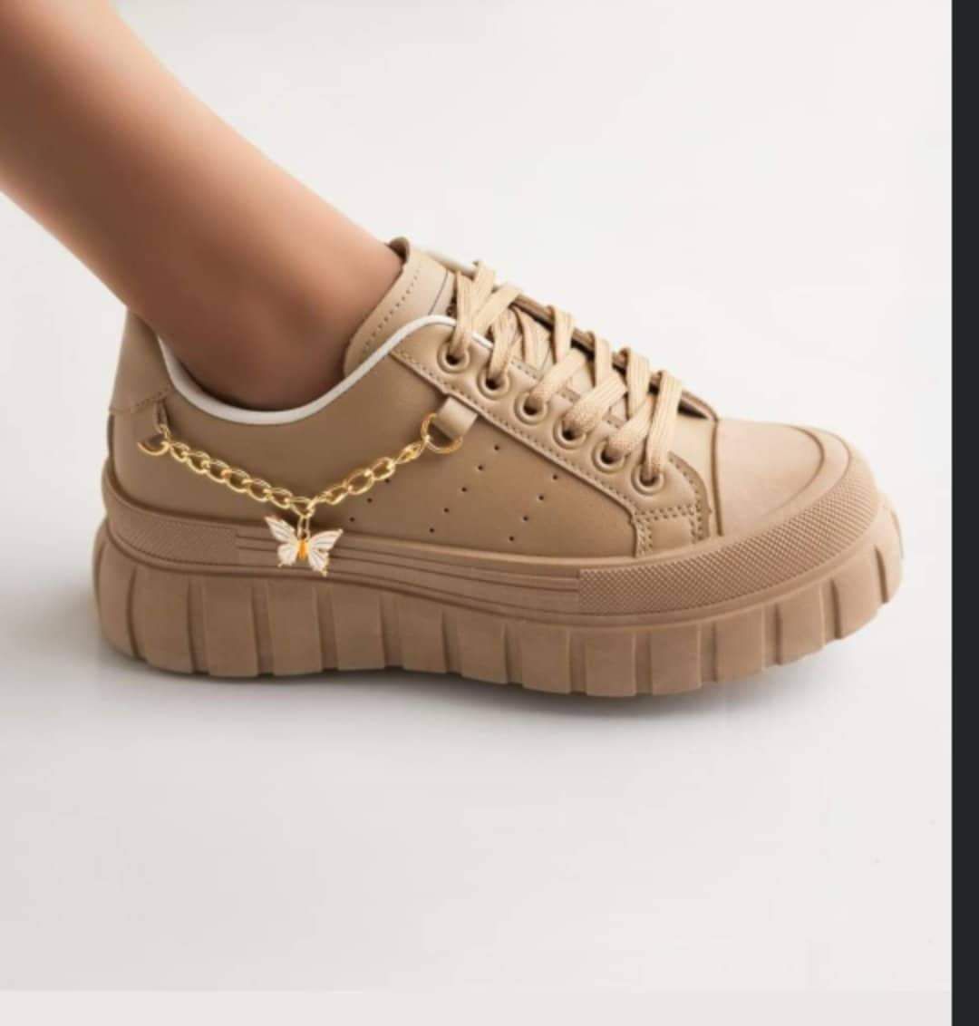 Gold shop sneakers womens