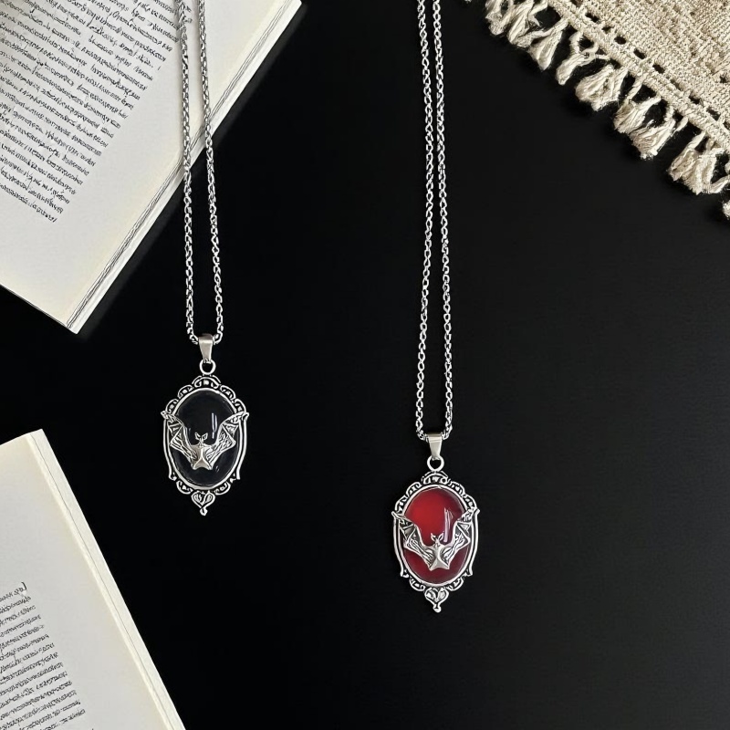 Hot-selling Gothic Bat Stainless Steel Pendant Necklace Jewelry Crystal Gemstone Couple Party Necklace Hip-Hop Style Lucky 