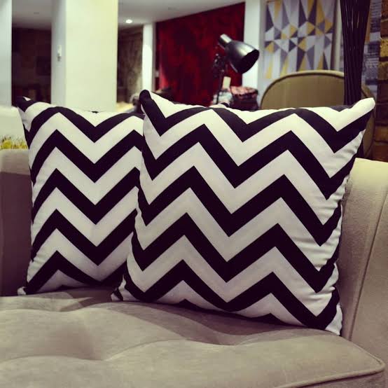 Modern Black White Geometric Throw Cushion Case Chevron Grid Cushion Cover High Quality Fashion Grid Zigzag Couch Decor