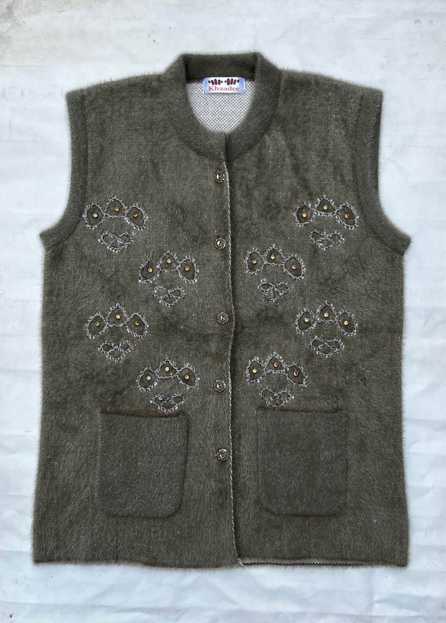 Sleeveless Sweaters for Women Soft Wool Embroidery Cardigans