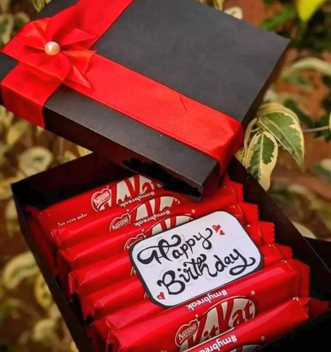 NESTLE Kit Kat & Milk Chocolates & I love you cake topper Combo Price in  India - Buy NESTLE Kit Kat & Milk Chocolates & I love you cake topper Combo  online