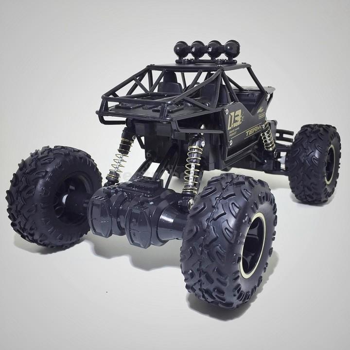 RC Rock Crawler Monster Truck 1:16 Alloy Body with Smoke Spray | 2.4GHz Remote Control Car Rechargeable | High Speed Off-Road Climbing RC Car for Kids & Boys Pakistan