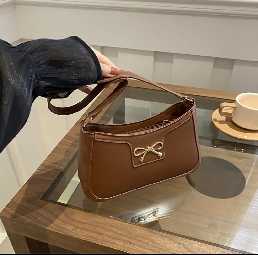 1 Pc Chic Faux Leather Shoulder Bag For Women Large Capacity Underarm Handbag With Zipper Closure Solid Color Edge Painted Polyester Lined Versatile Fashion Accessory
