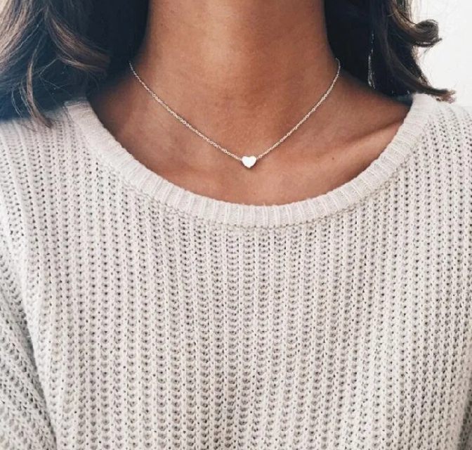 Minimalist Heart Shape Clavicle Necklace for Women – Elegant Gold Color Pendant Chain | Fashion Jewelry Gift for Girls