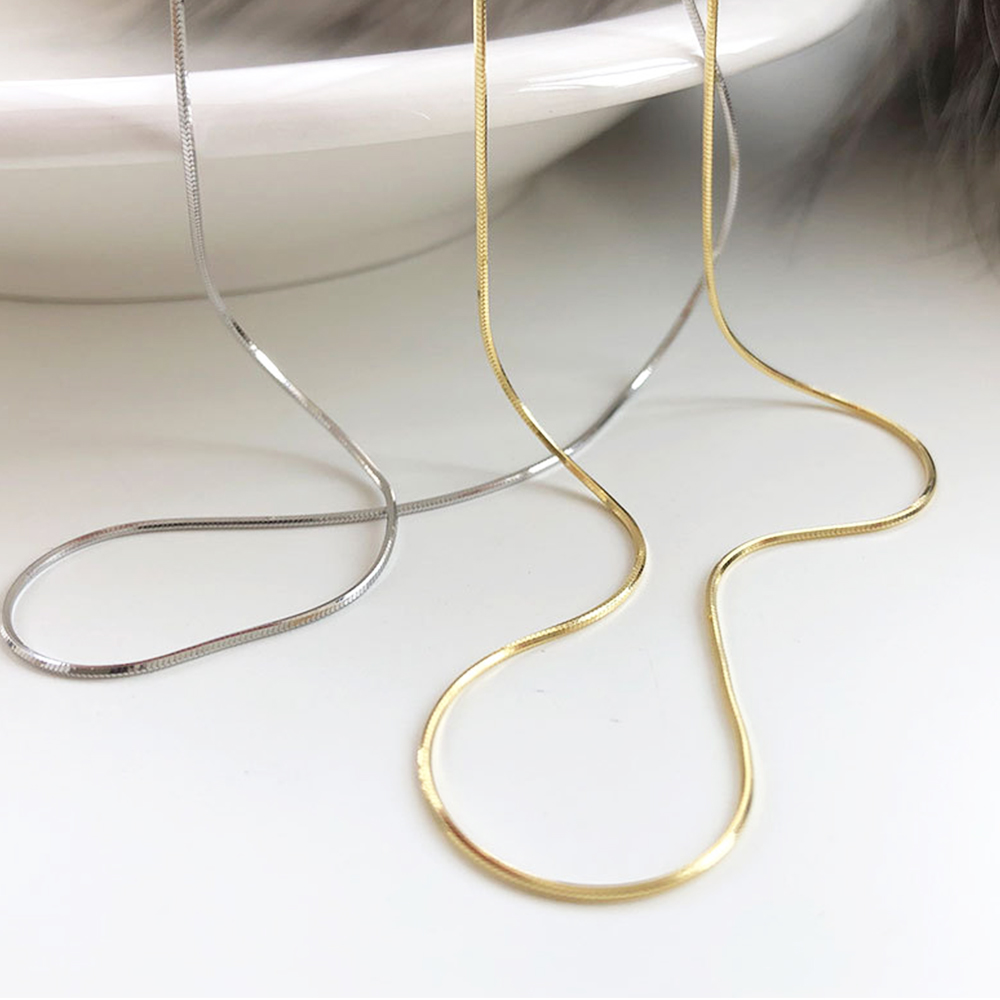 "Luxury Snake Chain Necklace – Unisex Gold & Silver Stainless Steel, Flat Sleek Design for Daily & Party Wear"