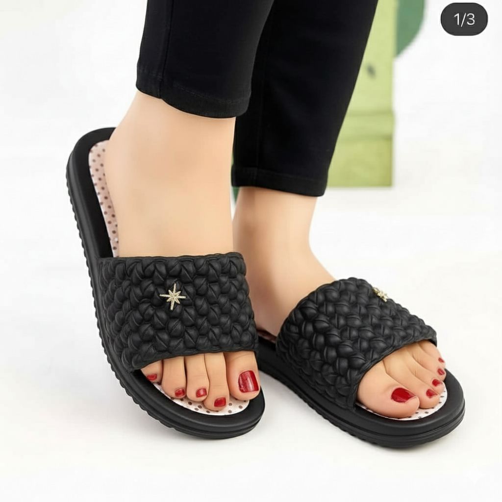 Ladies Trendy Flip Flops | Lightweight & Durable Rubber Slippers