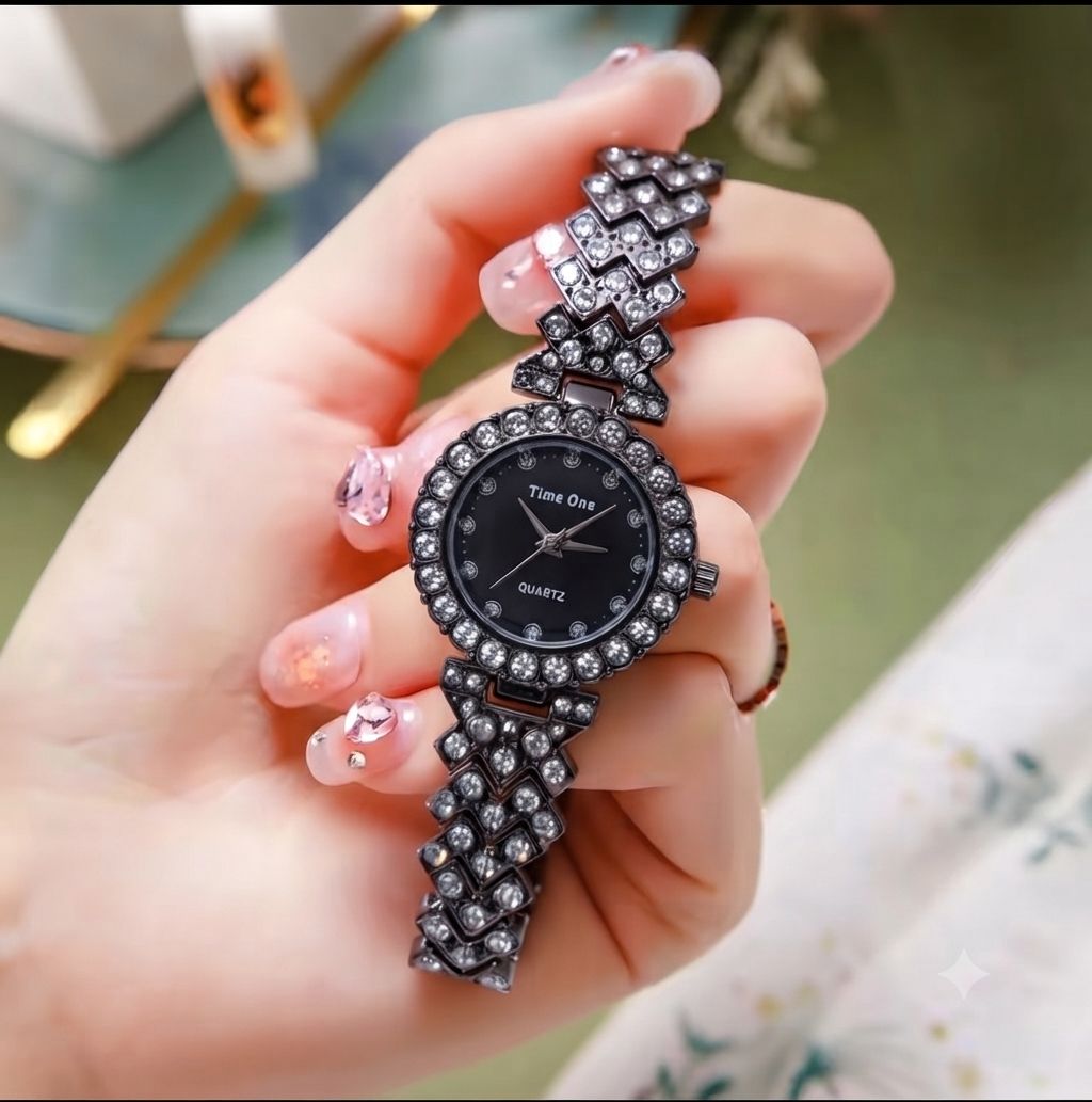 Watch for Girls and Watch for Women Luxury Diamond Ladies Watch | Fancy Crystal Rhinestone Quartz Bracelet Watches | Elegant Party Wear Chain Wristwatch | Fashion Jewelry Bling Timepiece Gift for Her | Rose Gold, Silver, Black and black dial watch