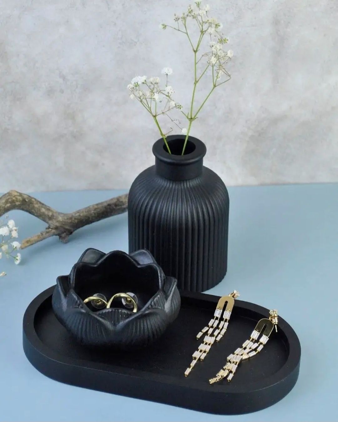 3 pcs minimal decor (1 mini vase+1 lotus jar+ovel tray)best for home decor