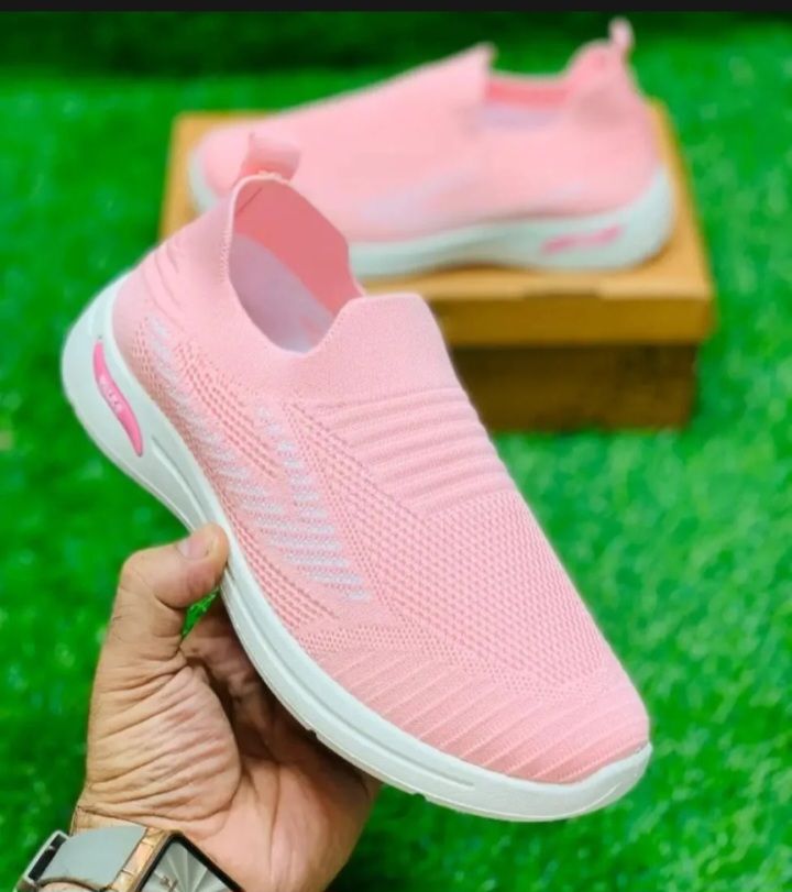 New Arrival-Stylish Walking Shoes Ladies Jogger Shoes Casual and Party Wear for