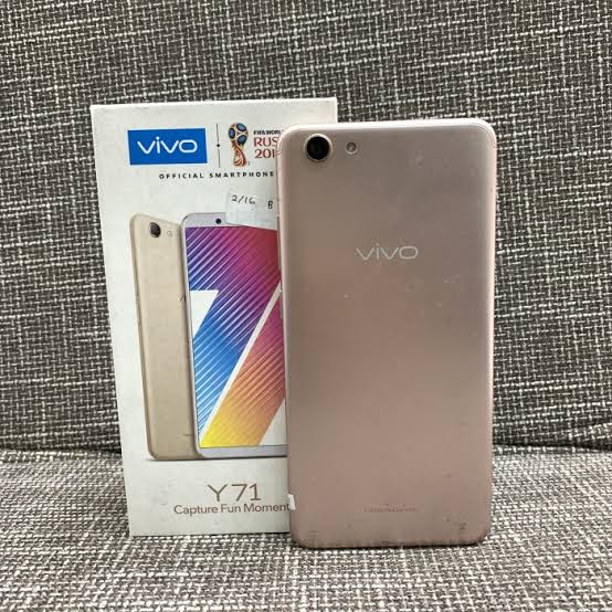 Vivo Y71 | 6GB Ram | 128GB STORAGE | Dual Sim + Memory Card | 3430 MAH Long Lasting Battery | Normal Games Support Like Subway Surfar, Candy Crush, Roblox & many More | PTA Approve | With Free Gift Box, Charger Sim Injector Tool | Vivo Y71 On Installment