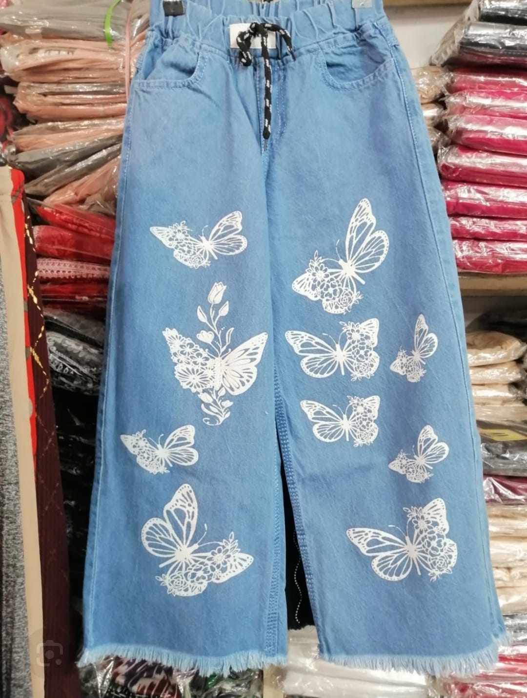 KIDS JEANS flapper jeans for kids,girls jeans ,beggy pents beggy jeans ladies pents available at 40% off 🤠