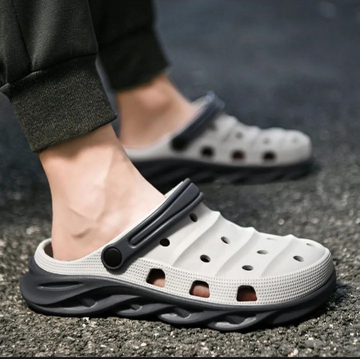 Reality High Quality Mens Clogs & Sandals EVA Crocks Style Sandals for Mens Beach Summer Slip-On
