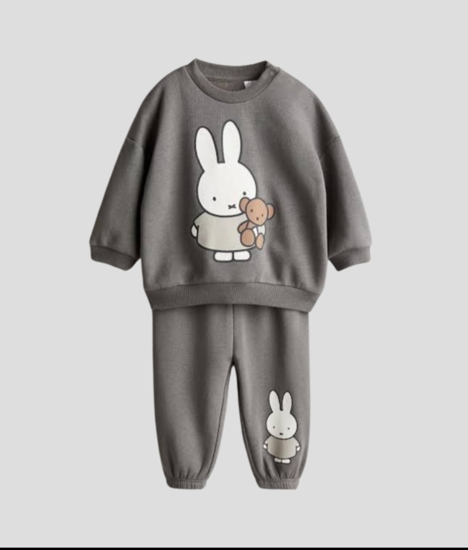 Sweatshirt And Pajama/Trousers For Kids Baby Boys And Baby Girls Imported Comfy Winter Warm Top Clothes Sets Dresses Outfit Traksuit Jannat Store