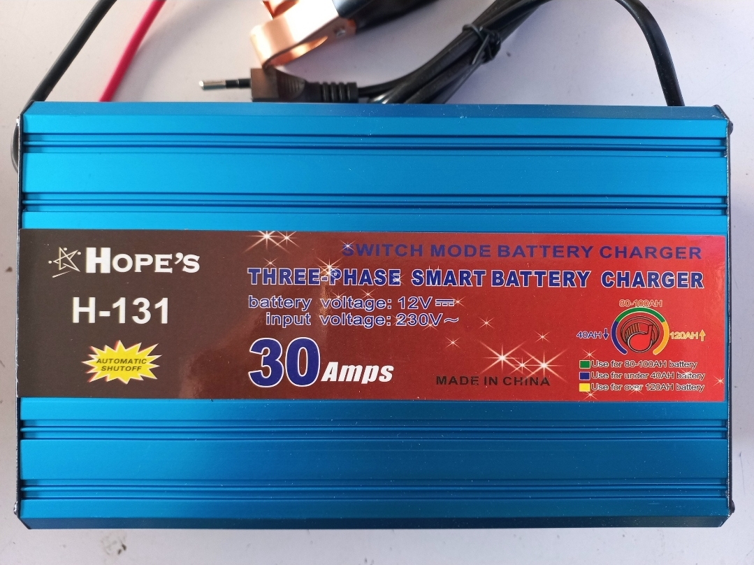 Three Phase Smart Battery Charger 30 Amp Switch Mode Battery Charger