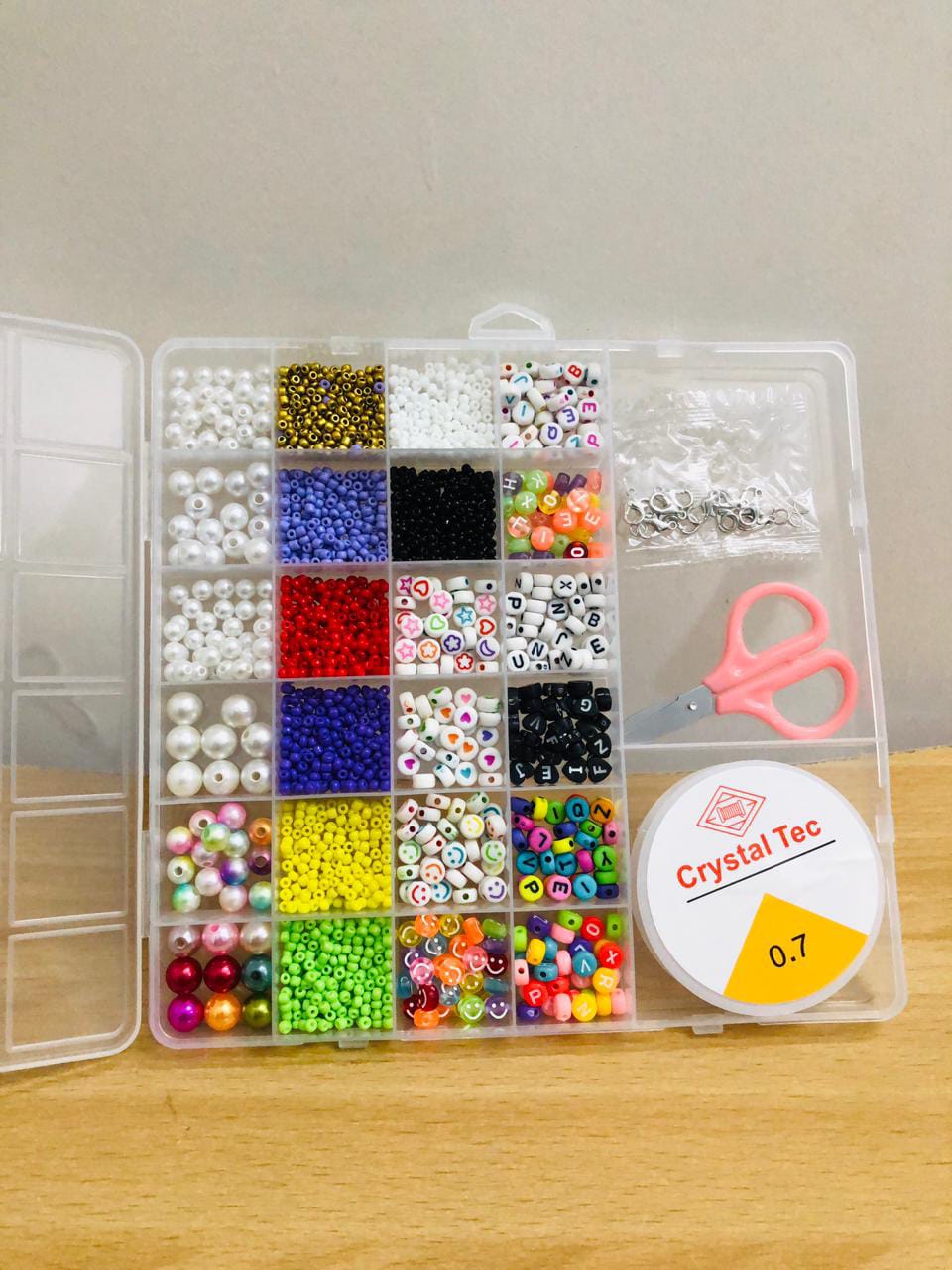 DIY Round Multi Beads Box with Crystal Thread Tag