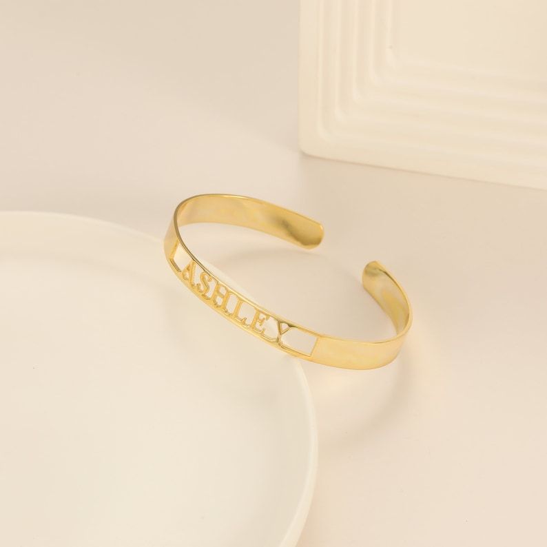 Custom Name Cuff Personalized Bracelet Bangle in Gold / Silver / Rose Gold, Customized Name Bracelet Gift Couples Bangle Personalization
