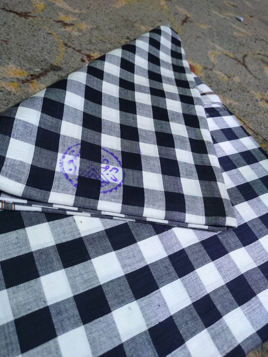 Traditional Lungi for men good quality and staple stuff longi 3 yard full size