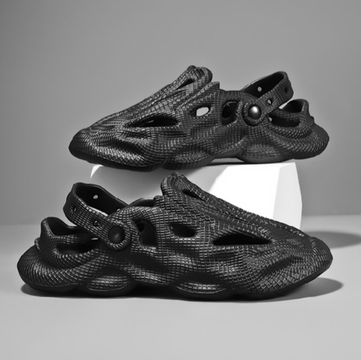 EUROPEAN Crocks Mens Sandals DRAGON Shape Sandals EVA Clogs for Mens
