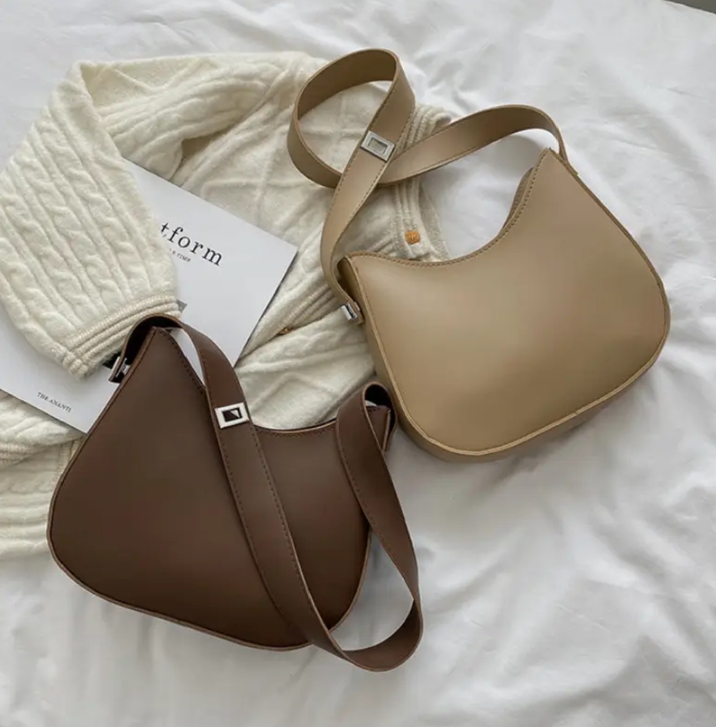 Classical Women's Solid Color Faux Leather Shoulder Bag with Adjustable Strap, Fashion Shell Shape Crossbody Purse, Zip Closure, Unlined Interior, No-Wash, Multiple Colors