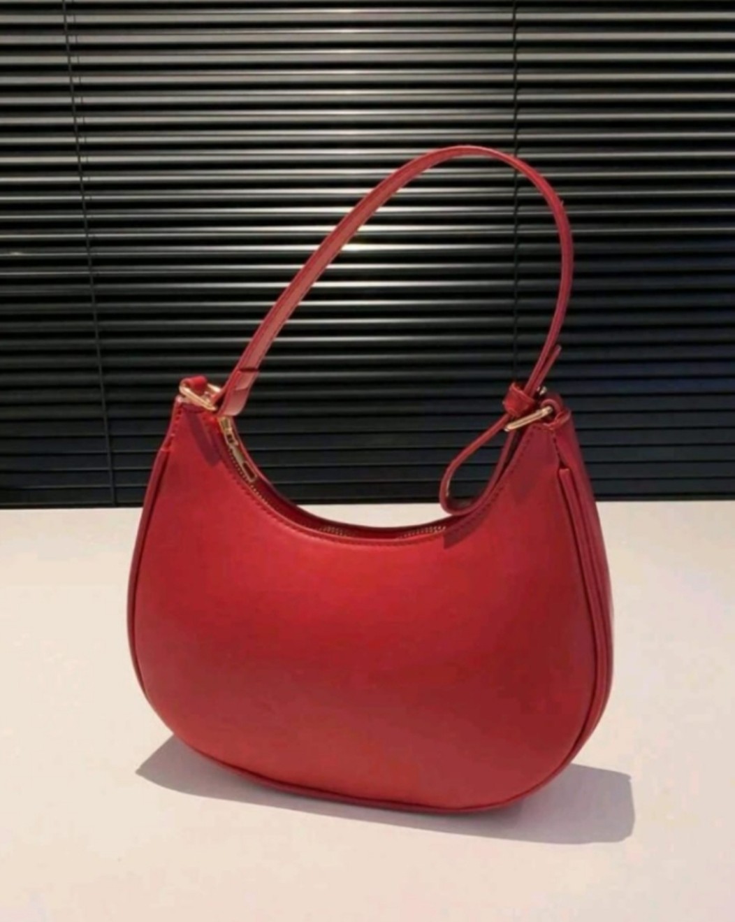 Premium Leather Hobo Handbag For girls Soft Faux Leather Crescent Ladiese Handbag Shoulder Underarm Bag Premium Leather Hobo HandBag For Girls Bags For Girls Shoulder Underarm Bag Stylish Women Purse Gift Bag