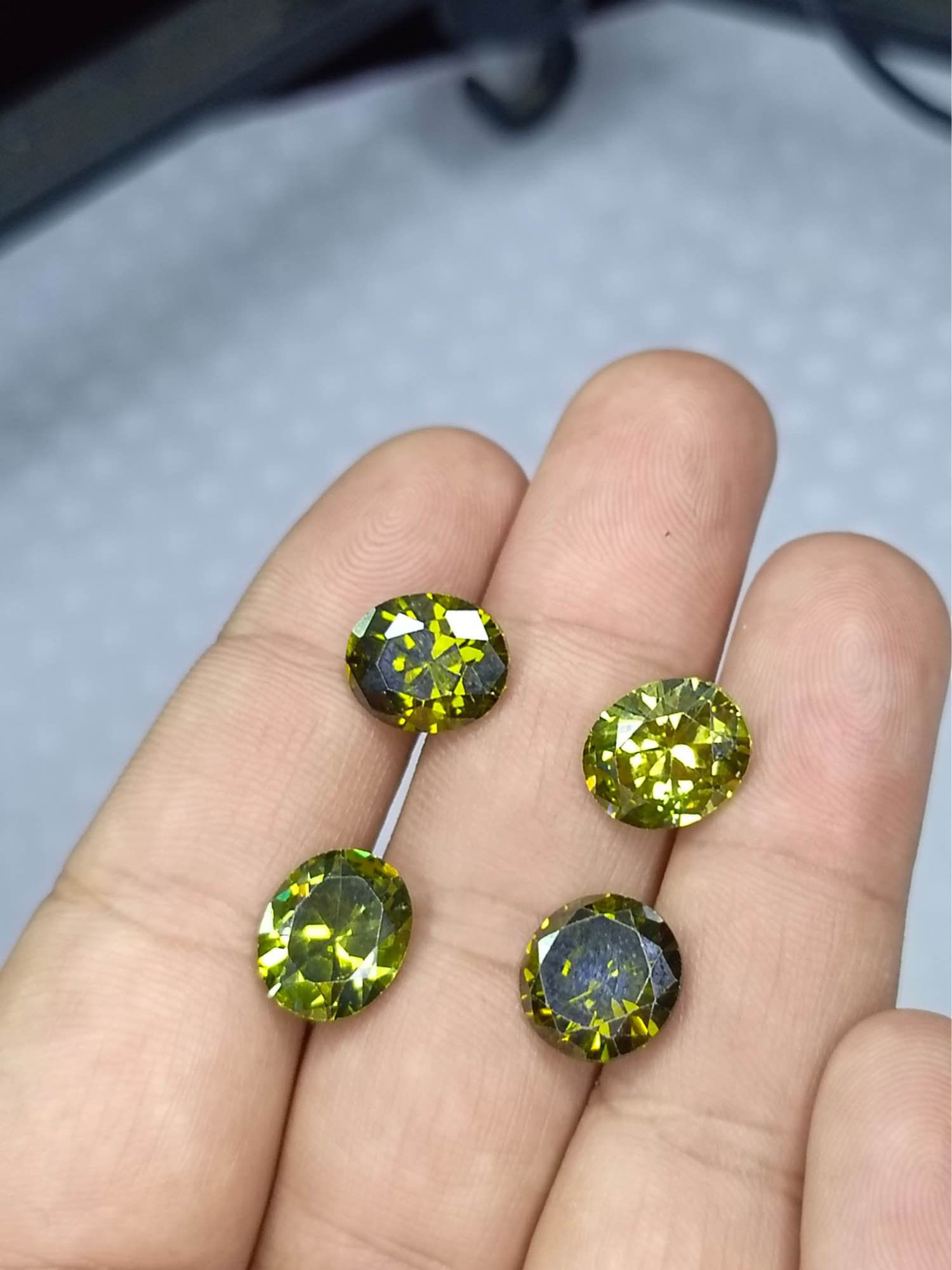 Premium Quality Multicolor Zircone stone Premium Quality Zircone Stone  Machine Cut Diamond Shape/High Quality/Stone/Gemstone/Zircone Stone/Zircone Gemstone.