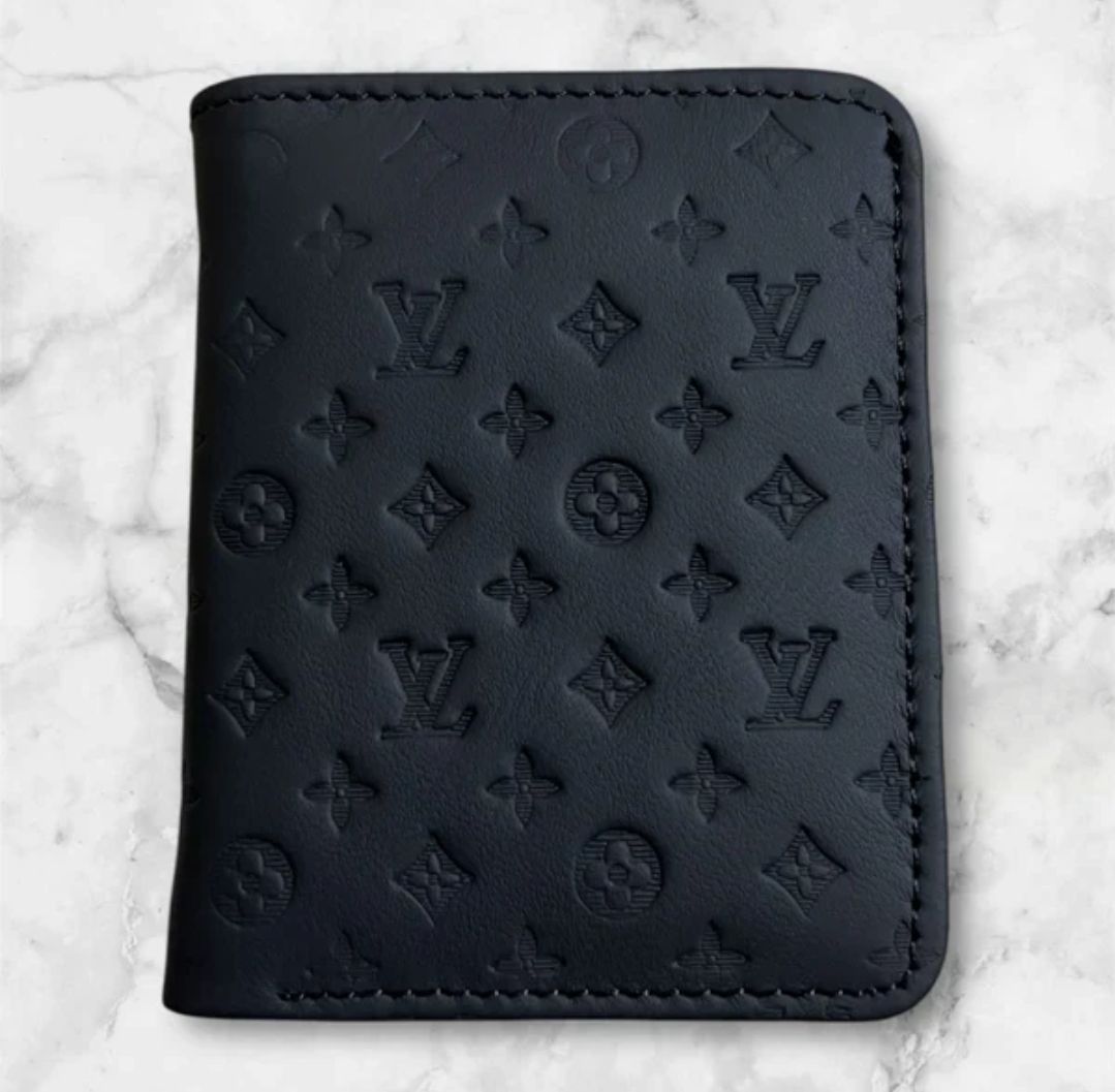 LV Style Leather Wallet for Men – Premium Embossed Design | 6 Card Slots + 1 Cash Pocket | Slim Bifold Wallet
