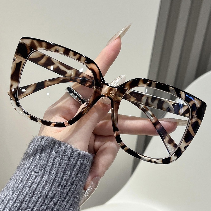 Women Anti Blue Light Oversized Black Frame Vintage Glasses Computer Eyewear Full Frame Transparent Eye Protection Eyepiece