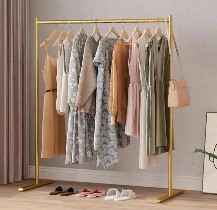 Cloth Hanging Stand Modern Design Cloth Hanging Stand Abayas Stand Coath Stand Garments Srand Made with High Quality 18 Guage Pipe