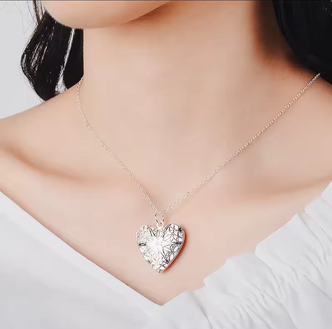 Hollow Love Open Heart Pendant Jewelry Fashion - New Arrival