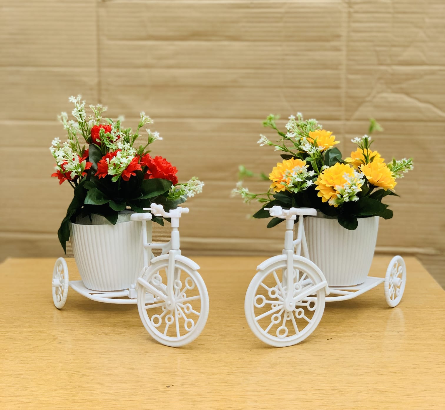 Unique Floral Cycle Decoration With Artificial Flowers Bicycle Woven Flower Basket Flower Vase for Home Wedding Decoration Best For Gift Home Deoration