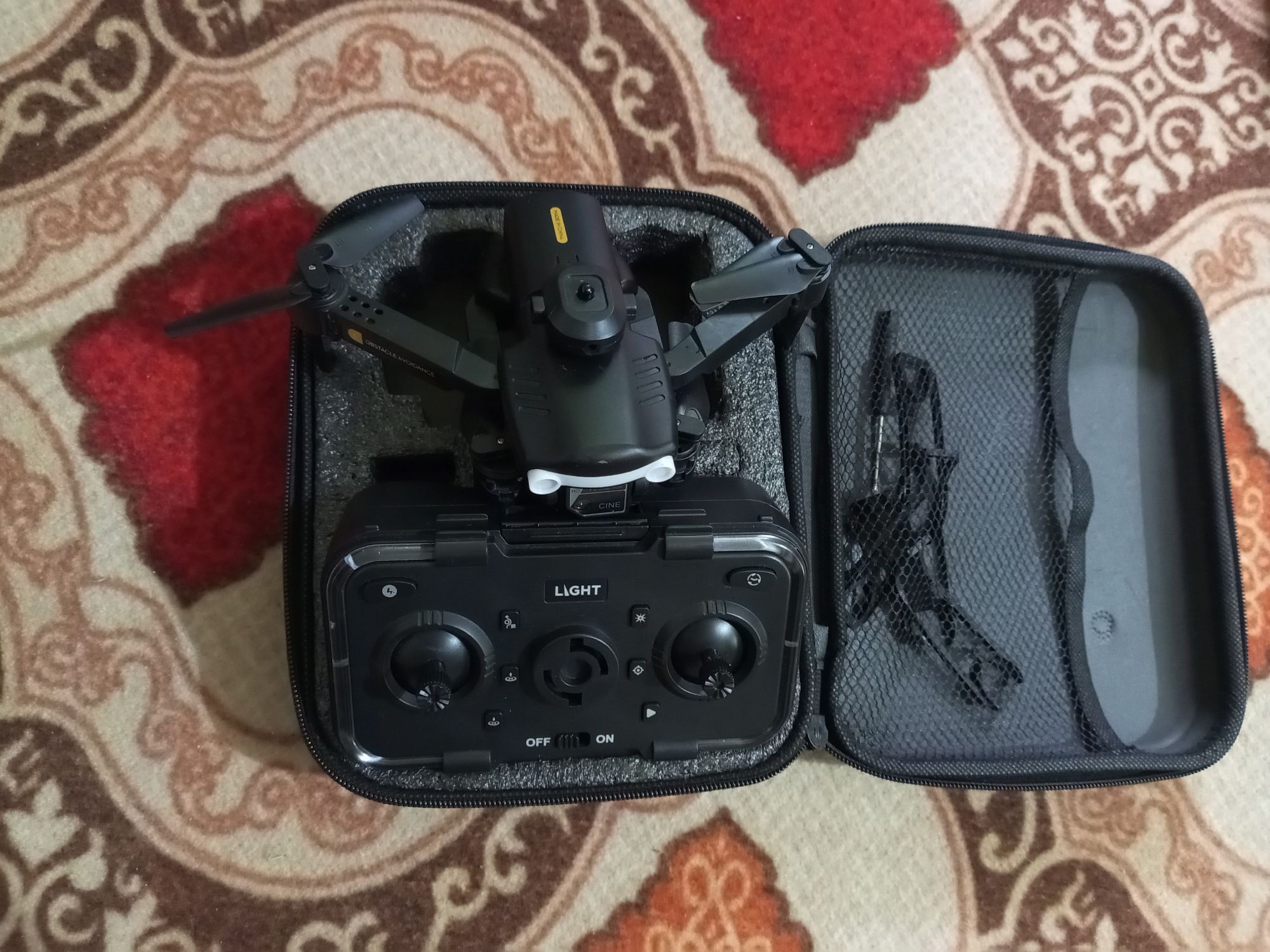 S99 Max, F187, E99Pro, 998 and LHX63
Drone - Dual HD WIFI FPV 2.4GHz Four-Sided
Obstacle Avoidance With Light Four-Axis
Folding Remote Control Helicopter Toy