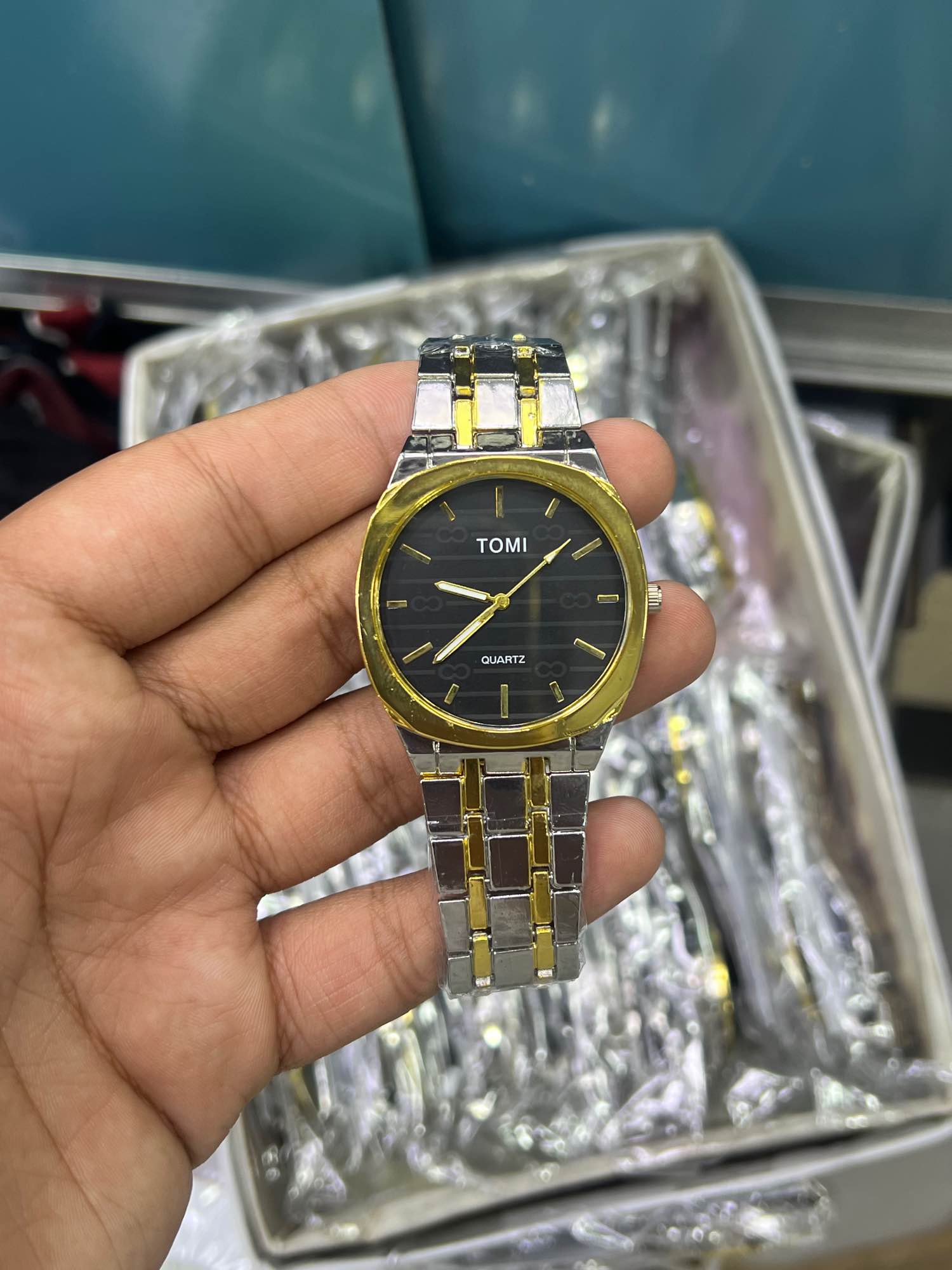 TOMI Luxury Quartz Watch for Men -Octagonal Dial, Casual & Business Men's Wrist Watch