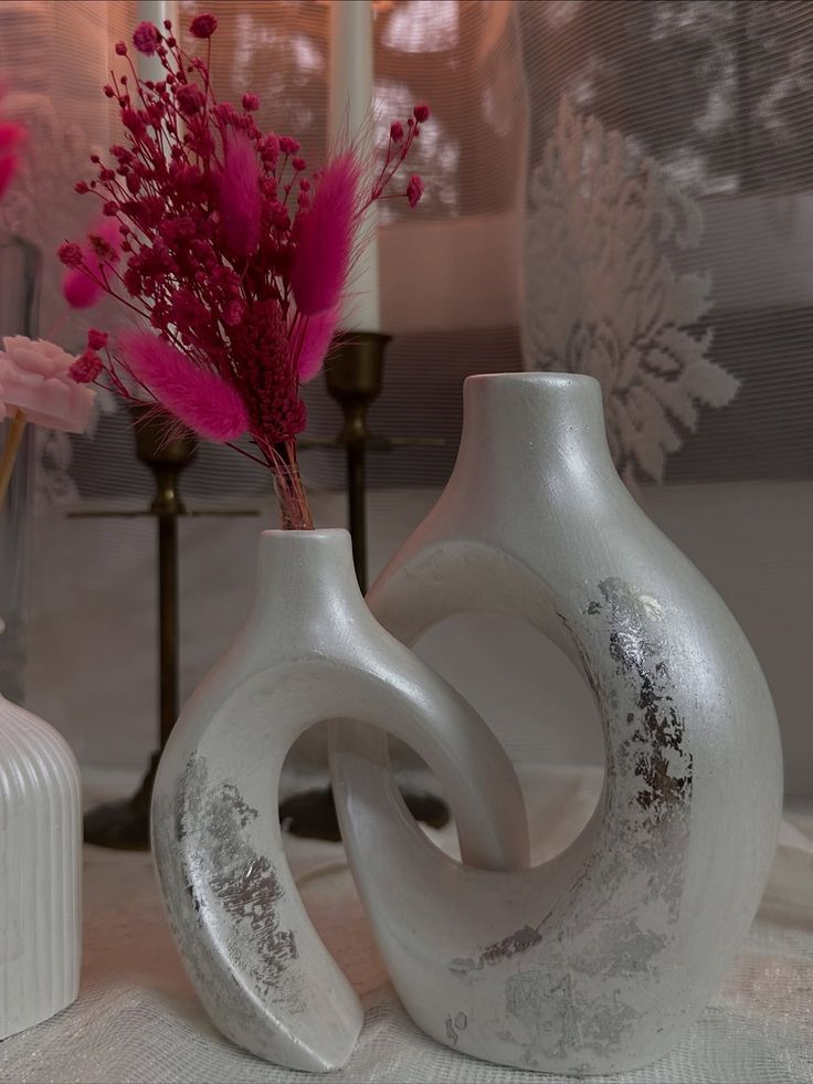 Creative Design Vase Ornaments Artistic Style, Decorations Suitable for Fireplace, Bedroom, Kitchen, and Living Room Decoration, office and theme based area