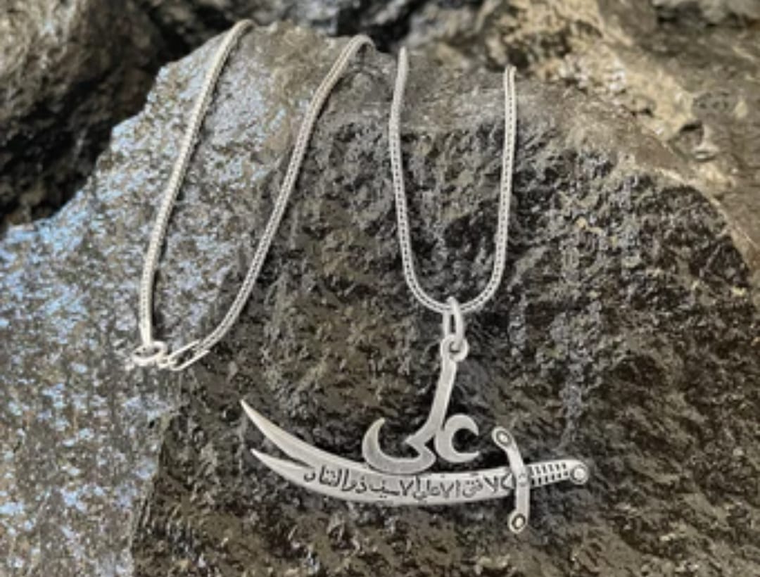 NEW TREND STAINLESS STEEL HAZRAT ALI SOWARD  NACKALACE/LOCKET /PANDENT FOR MEN /WOMEN