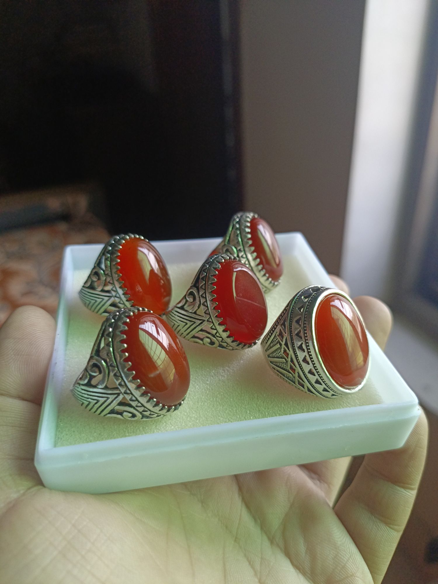 Big Size Ymami Haqeeq Ring different Colours Haqeeq italian rings Big stone ring 100% Orignal Aqeeq/Akik/agate/nag/stone/Gemstone/Haqeeq/yamni Haqeeq Stone/yamni Haqeeq gemstone/aqeeq stone/yamni aqeeq gemstone.