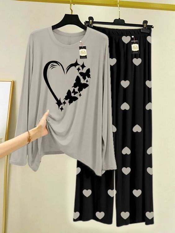 GREY WOMEN HEART Printed Nightwear Set with Black Mini Heart Printed Trousers – Women's Lounge Wear (006)