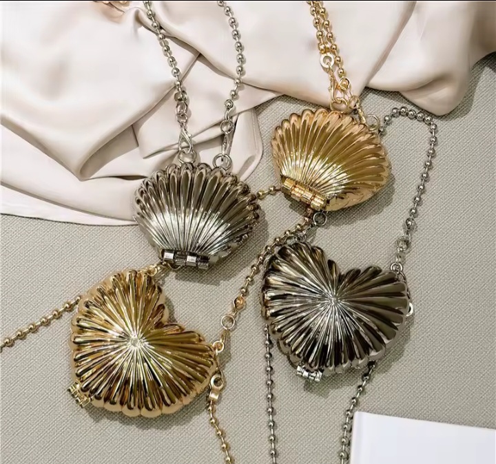 Mini Acrylic Clutch For Women| Shell, Heart , Star ,Lip Shape Evening Bags New Metallic Color Summer Clutch Vacation Crossbody Chain Bag Wedding Party Wear | Mini Acrylic Clutch For Women & Girls| ​Clutch for Girls | Women's Handbag with Adjustable Chain