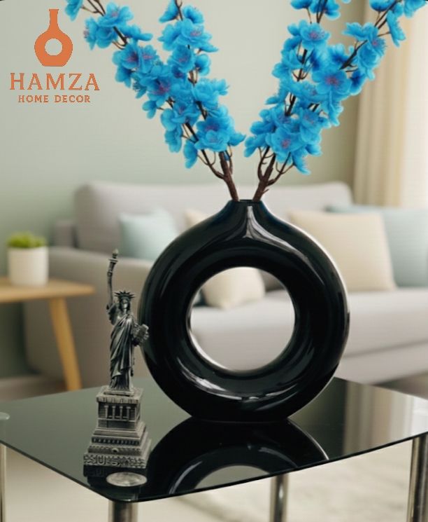 Modern and beautiful donut vase for home decoration