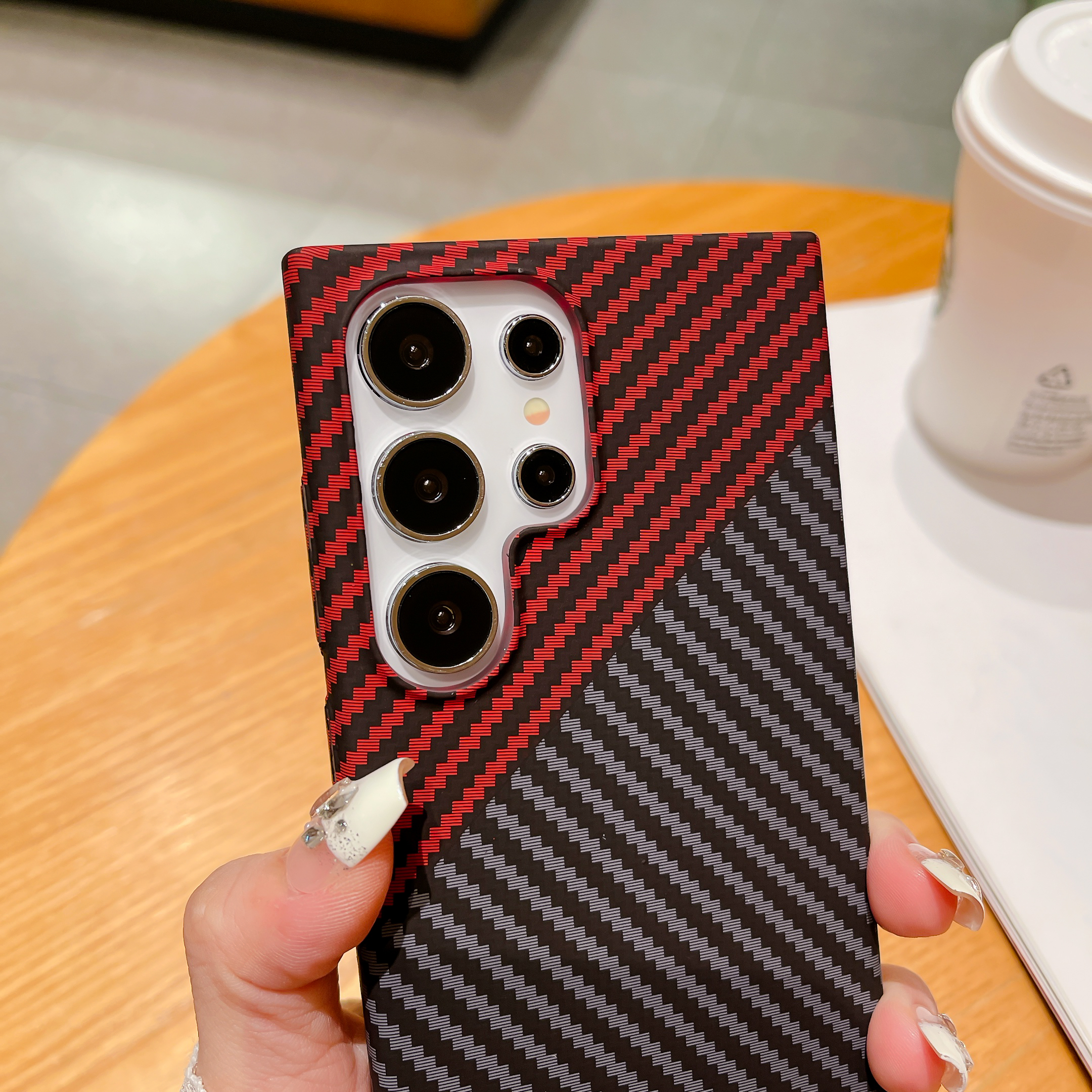 Ultra Thin Carbon Fiber Textured Phone Case For   S24 S23 S22 Note 10 Plus Note 20 Ultra Shockproof Hard Back Cover