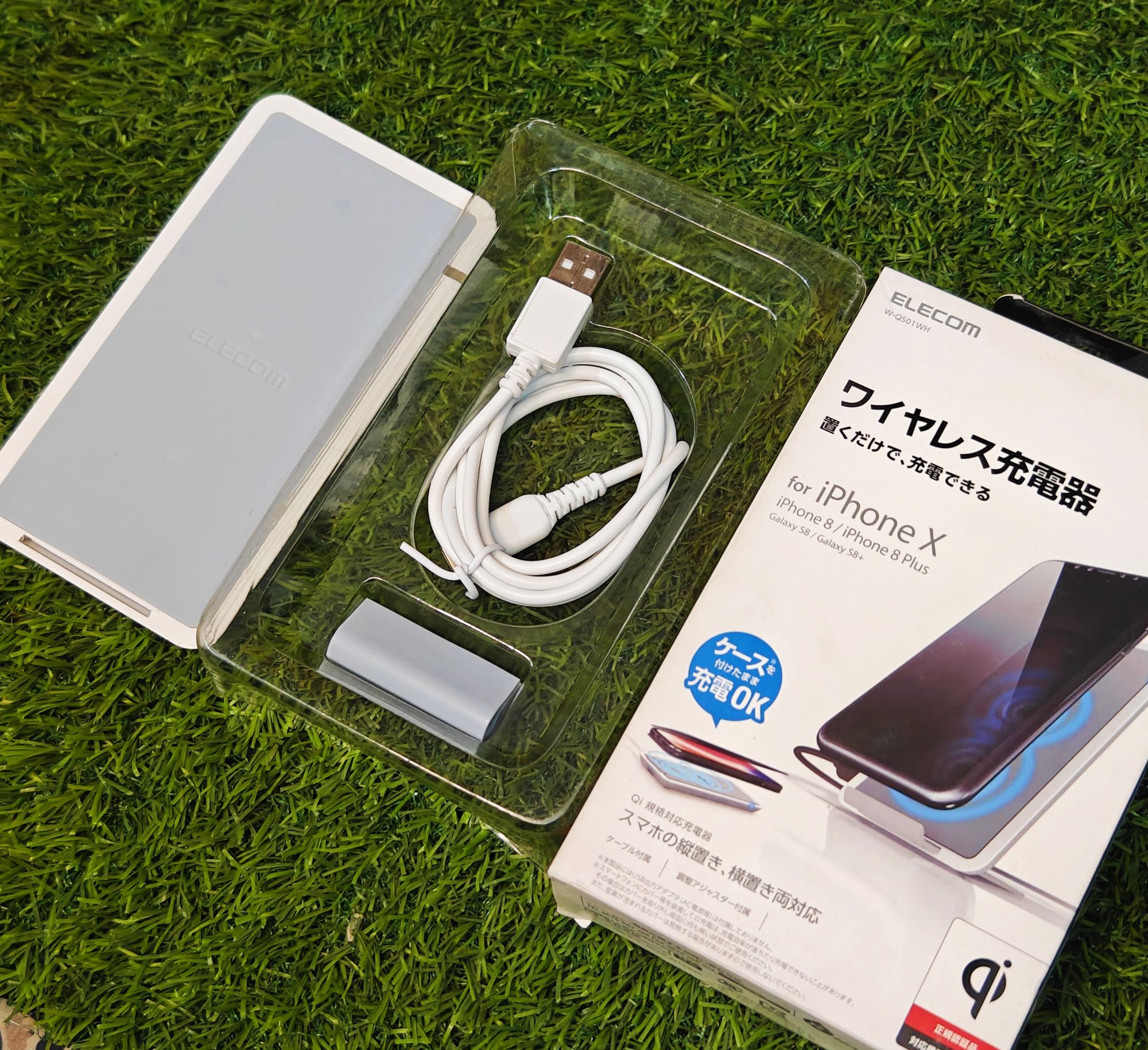 Wireless charger 5W For All Phones And Airpods And SmartWatches support 100% Original Elecom Wireless charger universal wireless charger