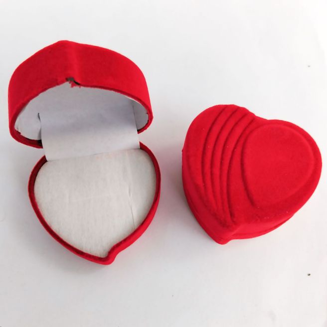 Red Heart-Shaped Rings Box for girls Jewelry and Earrings Display, Gift Box for Wedding Rings, Counter Packaging Holder