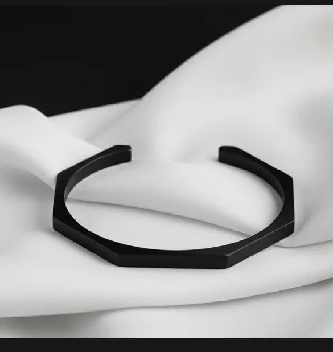 Minimalist Black Open Cuff Bracelet for Men & Women | Stylish Modern Wrist Band