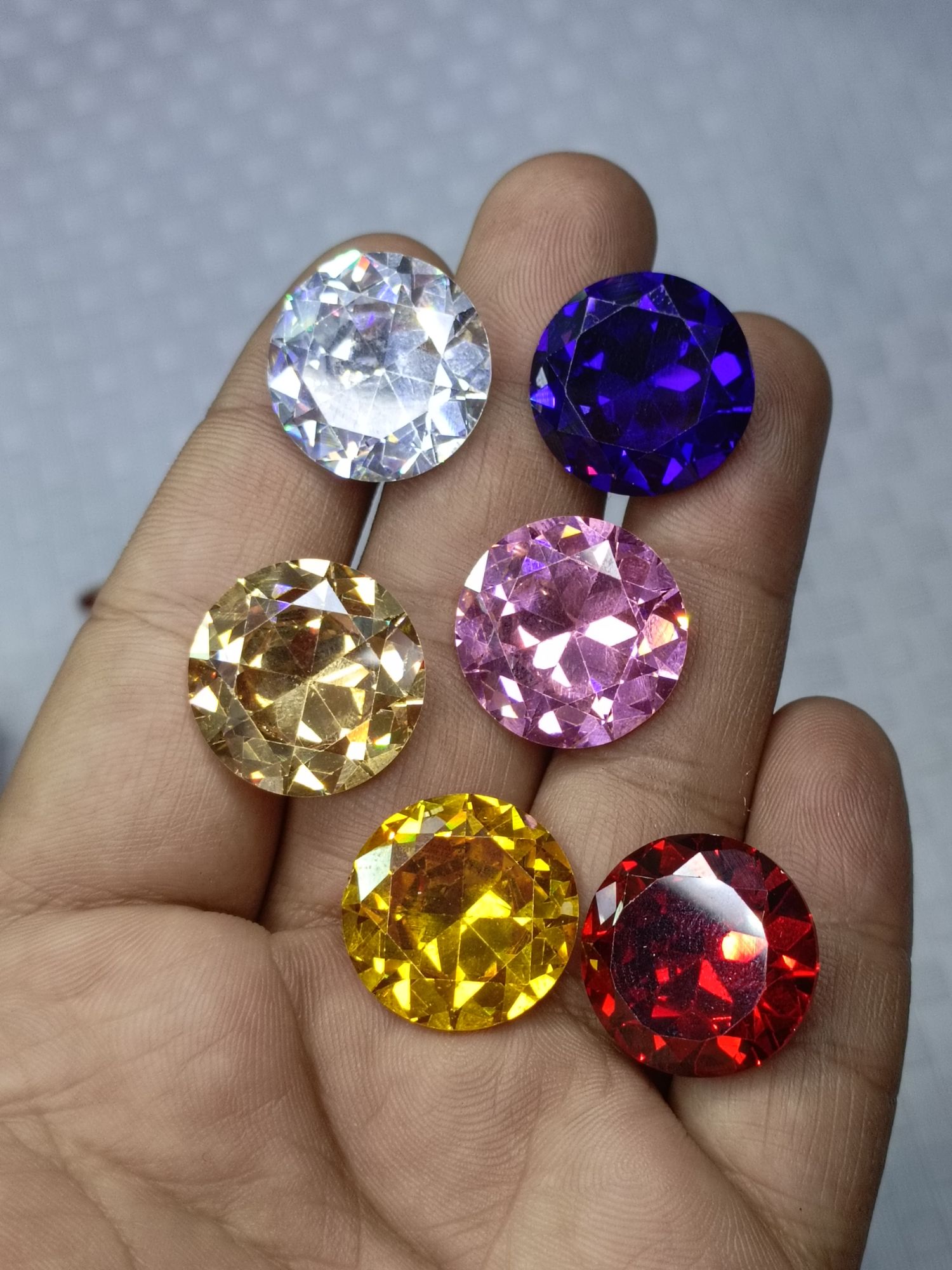 Premium Quality Multicolor Zircone stone Premium Quality Zircone Stone  Machine Cut Diamond Shape/High Quality/Stone/Gemstone/Zircone Stone/Zircone Gemstone.
